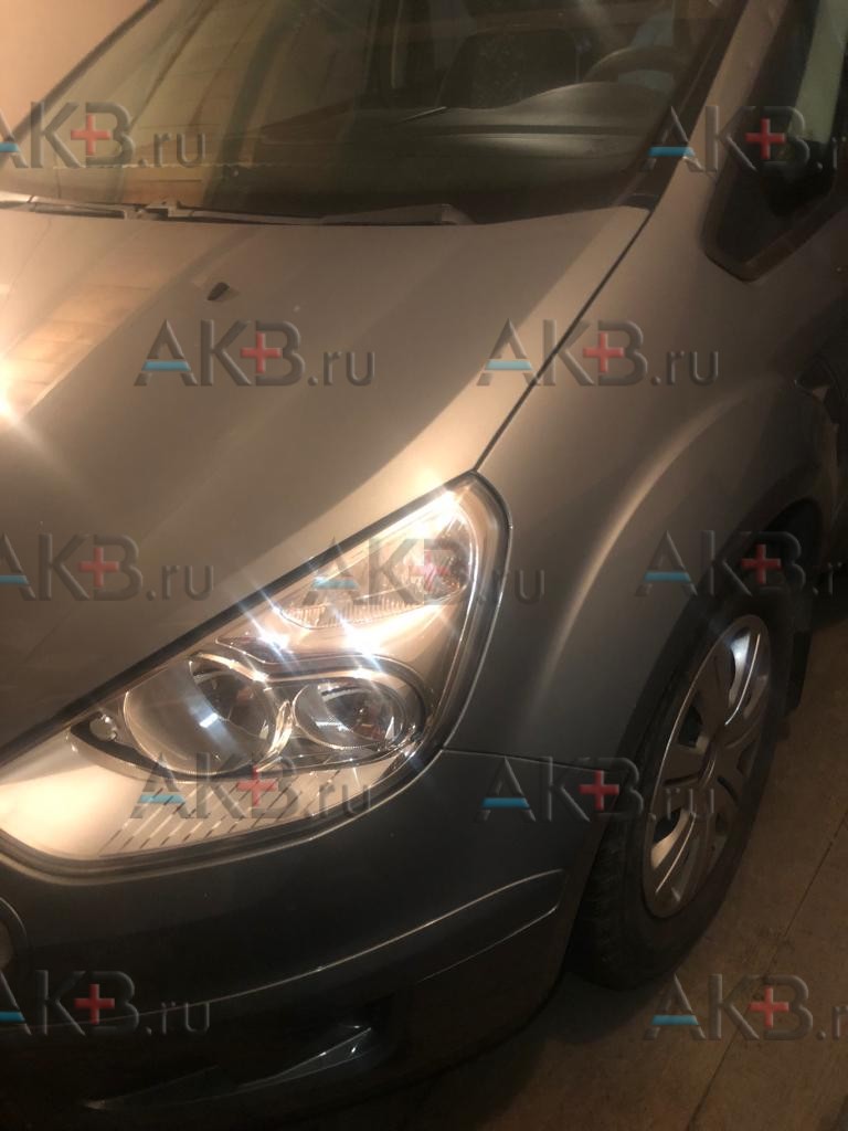 Замена аккумулятора на Ford S-MAX I 2006 - 2010 2.0 (145 л.с.)