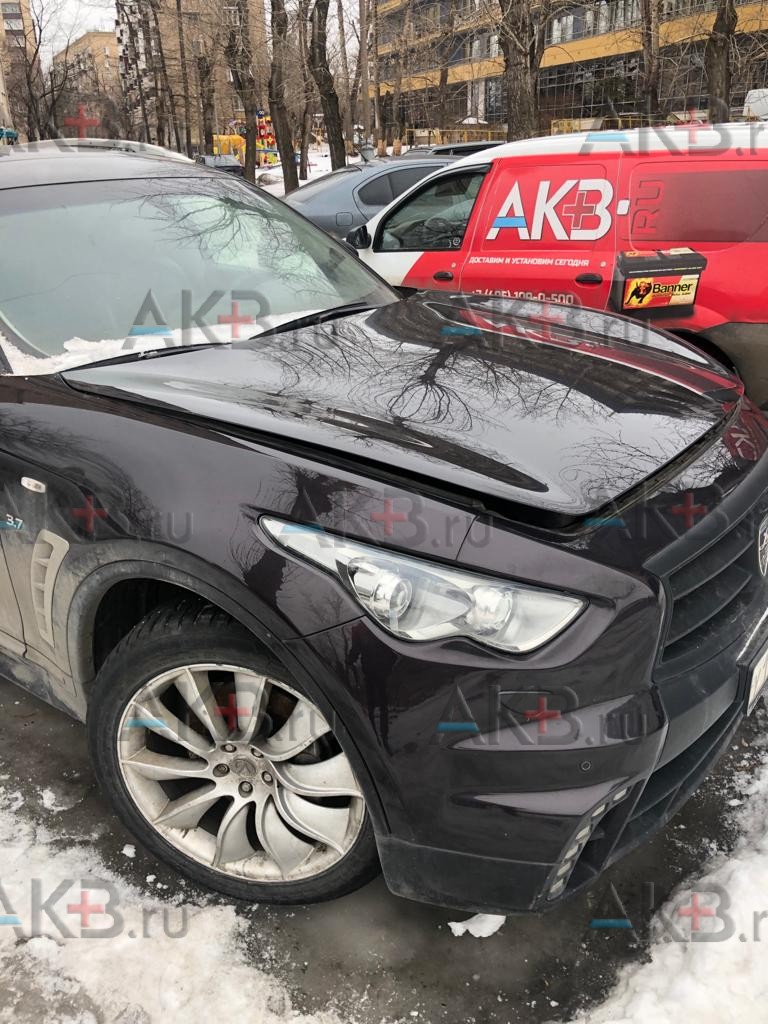 Замена аккумулятора на Infiniti QX70 2013 – 2017 3.7 (333 л.с.)