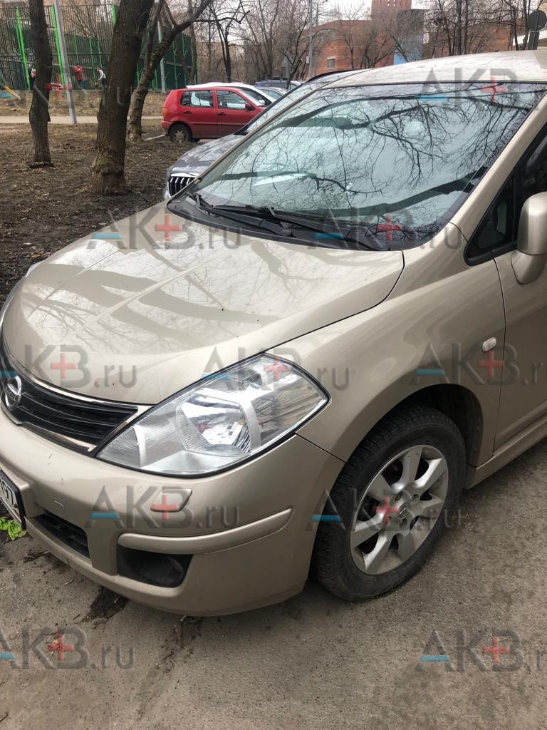 Замена аккумулятора на Nissan Tiida I 2004 - 2012 1.6 (110 л.с.)