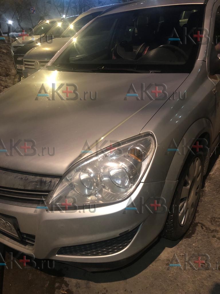 Замена аккумулятора на Opel Astra H Рестайлинг 2005 - 2014 1.8 (140 л.с.)