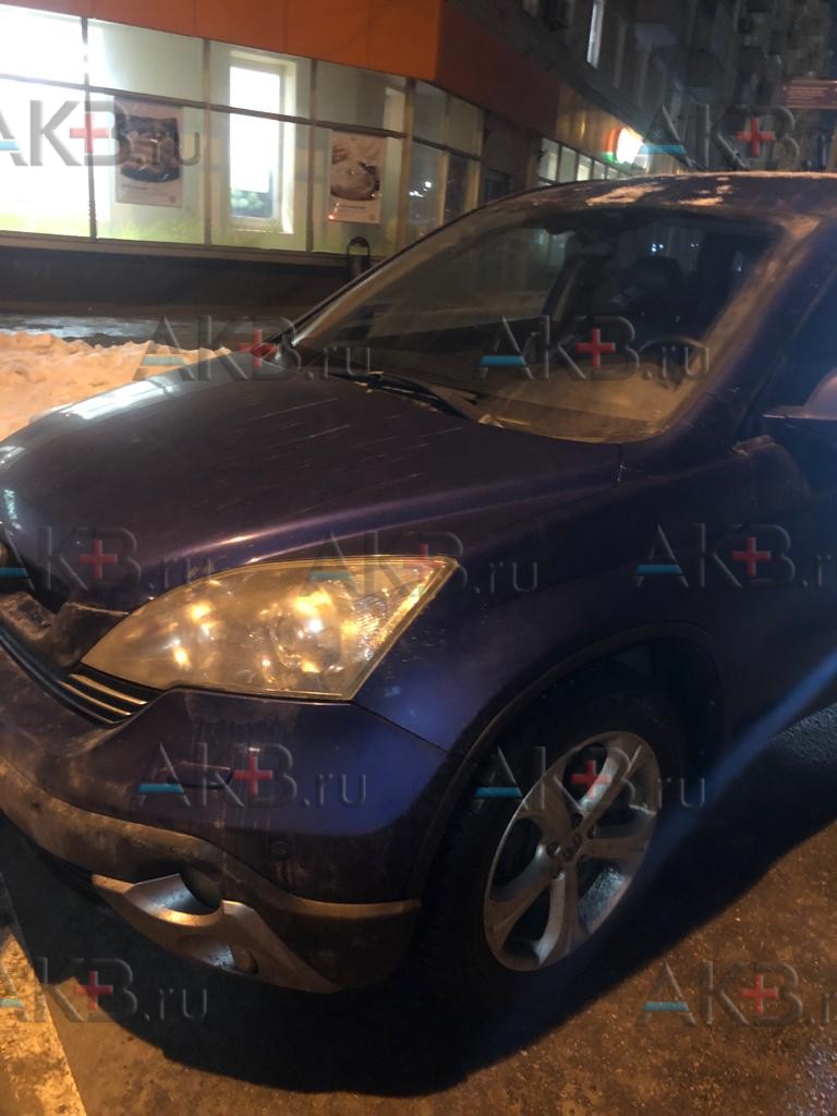 Замена аккумулятора на Honda CR-V III Рестайлинг 2009 - 2012 2.4 (166 л.с.)
