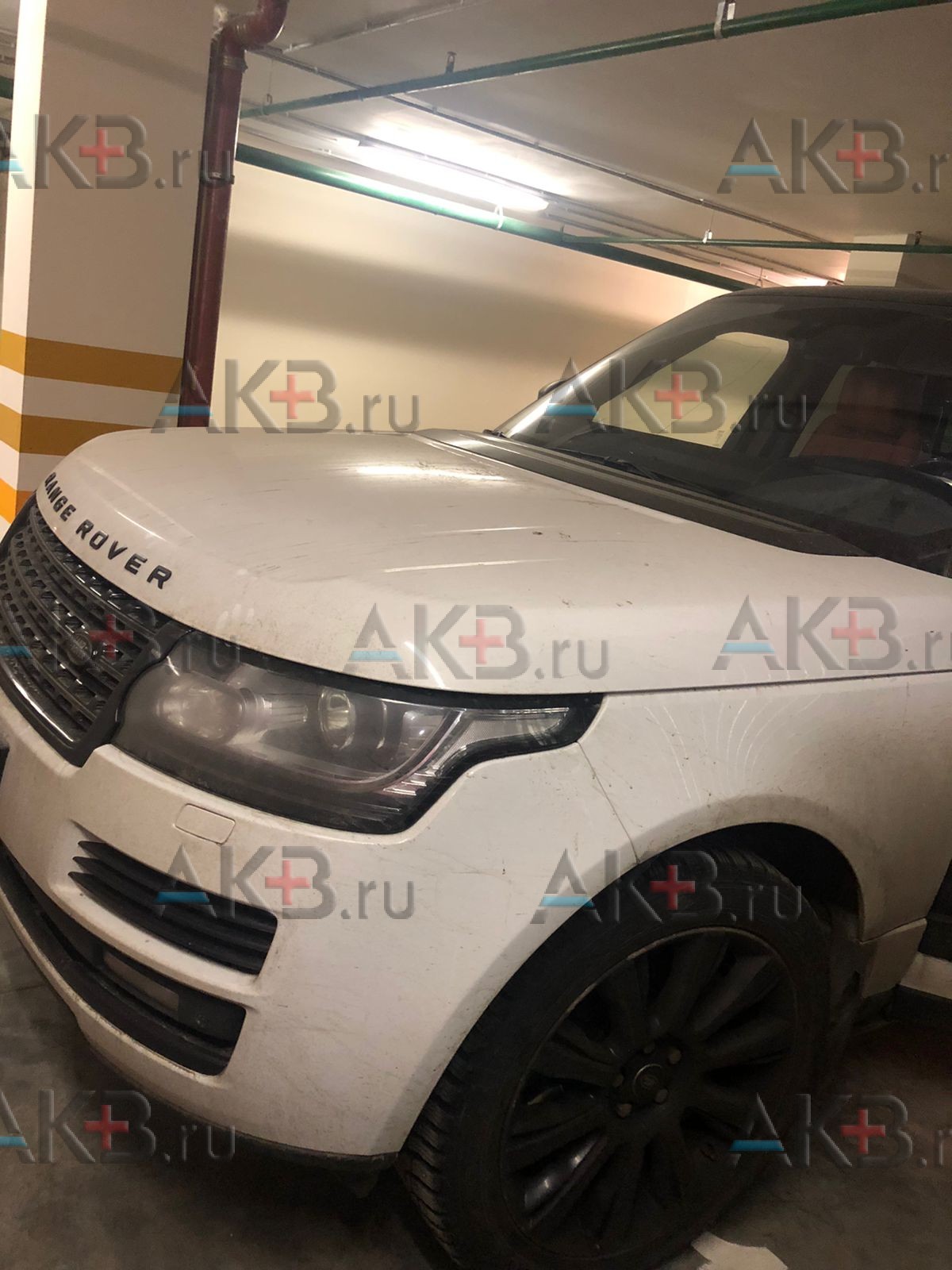 Замена аккумулятора на LandRover Range Rover IV 2012 - 2017 4.4d (339 л.с.)