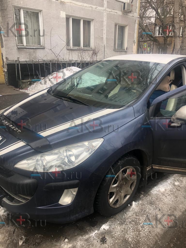 Замена аккумулятора на Peugeot 308 I 2008 - 2011 1.6 (120 л.с.)