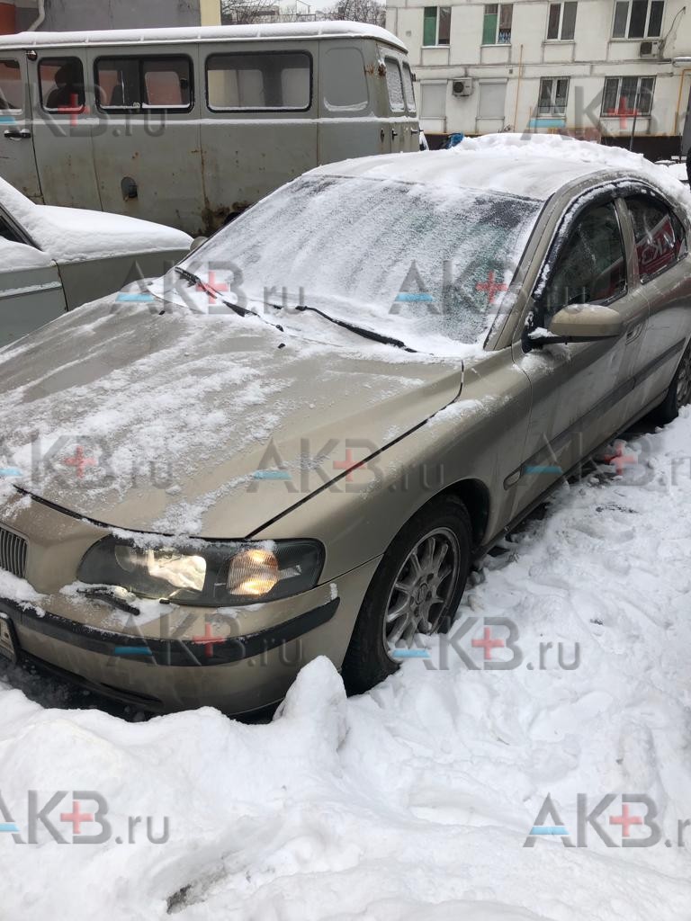Замена аккумулятора на Volvo S60 I 2000 - 2004 2.4 (170 л.с.)