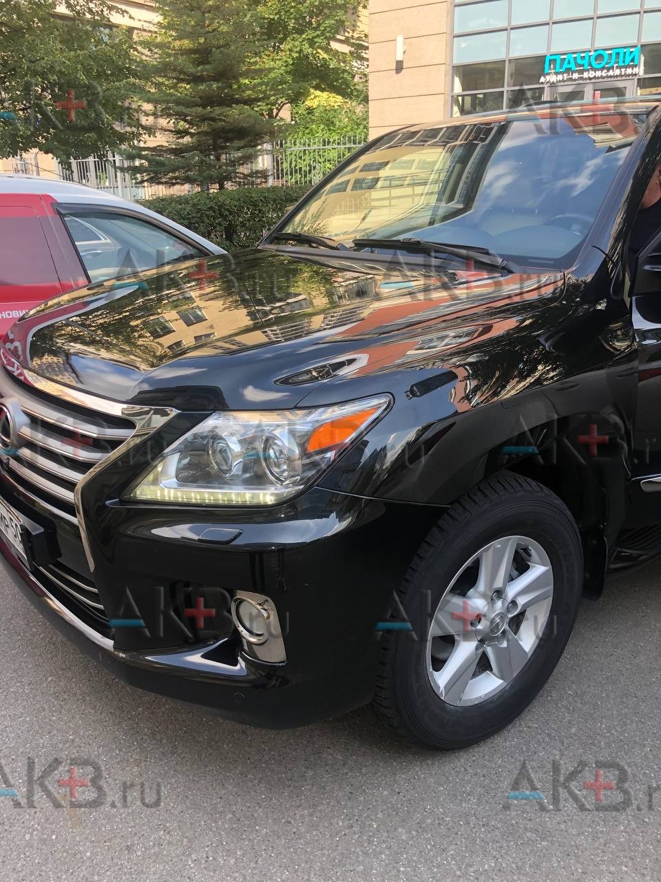 Замена аккумулятора на Lexus LX III Рестайлинг 1 2012 – 2015 570 5.7 (367 л.с.)