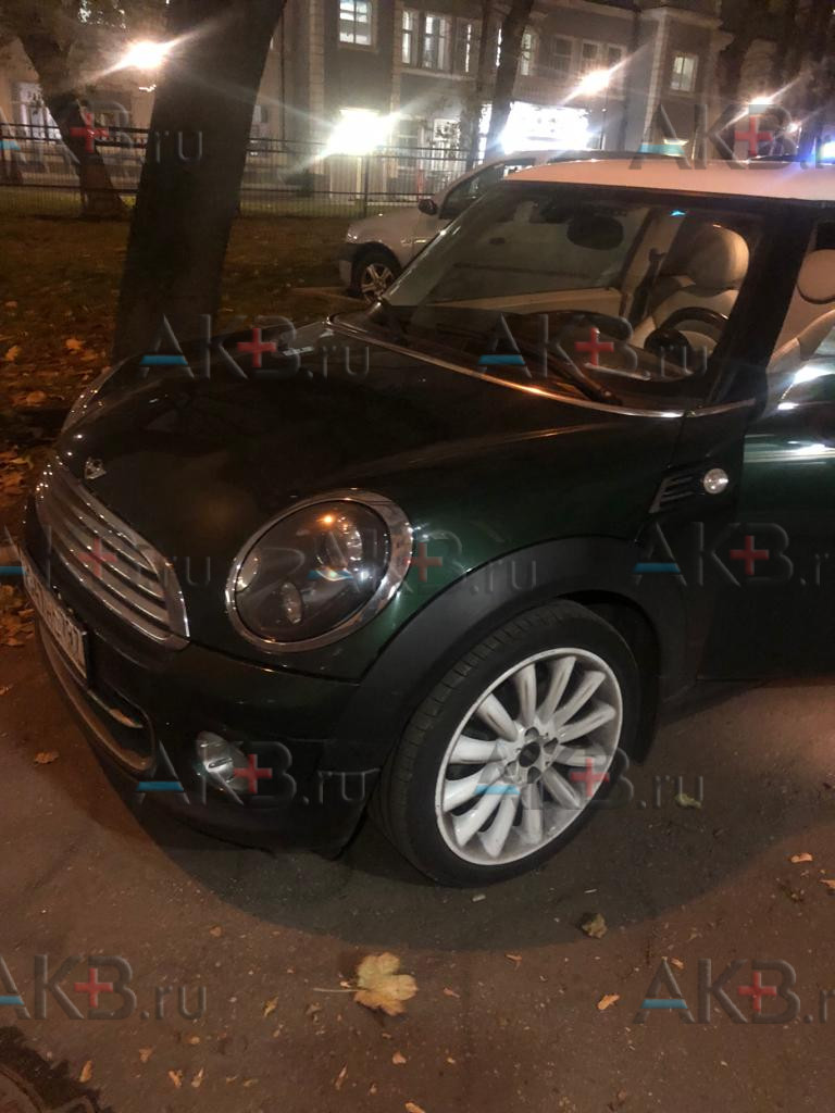 Замена аккумулятора на MINI R56 2006 - 2014 1.4 л (96 л.с)