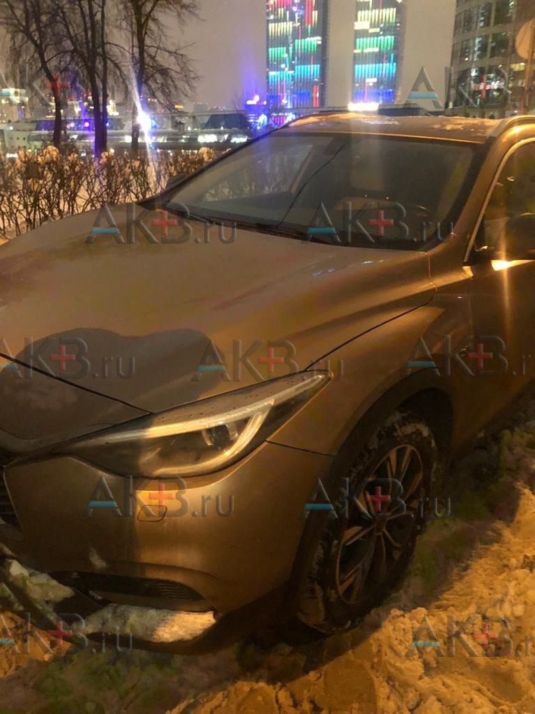 Замена аккумулятора на Infiniti QX30 2015 - 2019 2.0 (211 л.с.)