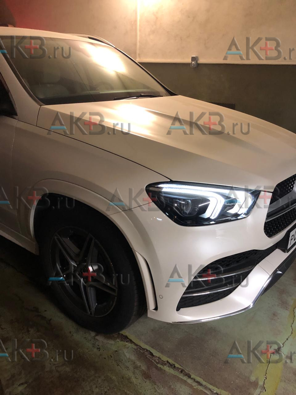 Замена аккумулятора на Mercedes-Benz GLE II (V167) 2018 - н.в. 400 d 4MATIC 2.9d (330 л.с.)