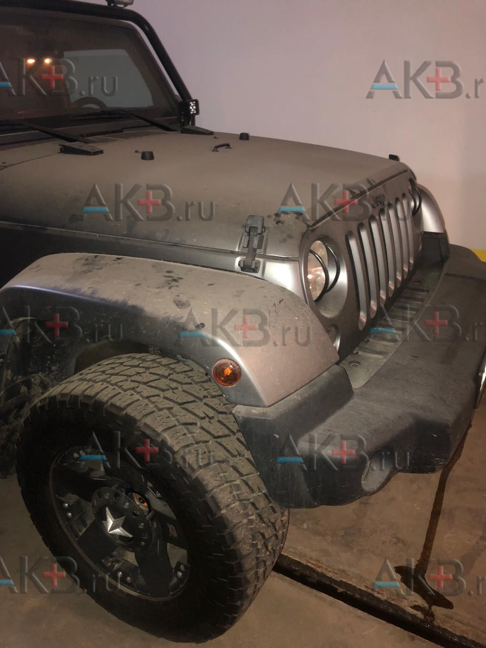 Замена аккумулятора на Jeep Wrangler IV (JL) 2017 - н.в. 3.6 (285 л.с.)