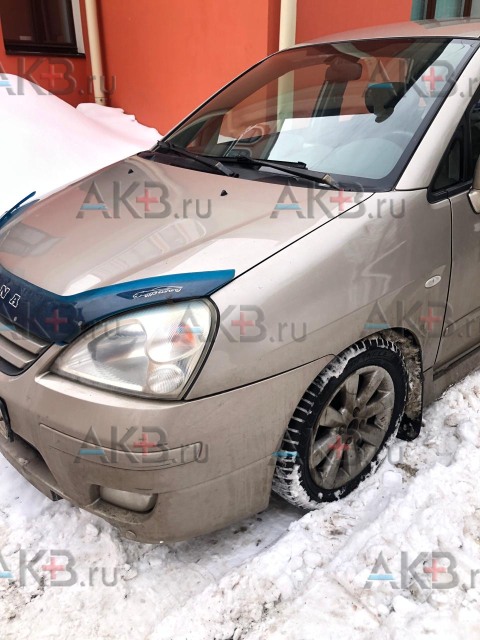 Замена аккумулятора на Suzuki Liana I Рестайлинг 2004 - 2008 1.6 (107 л.с.)