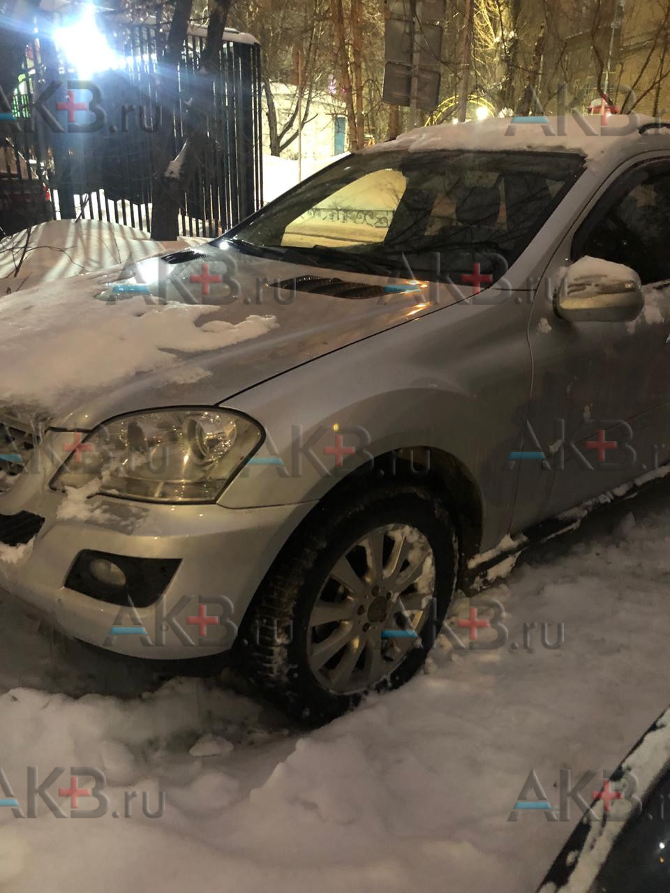 Замена аккумулятора на Mercedes-Benz M-klasse II (W164) Рестайлинг 2008 - 2011 300 3.0d (190 л.с.)