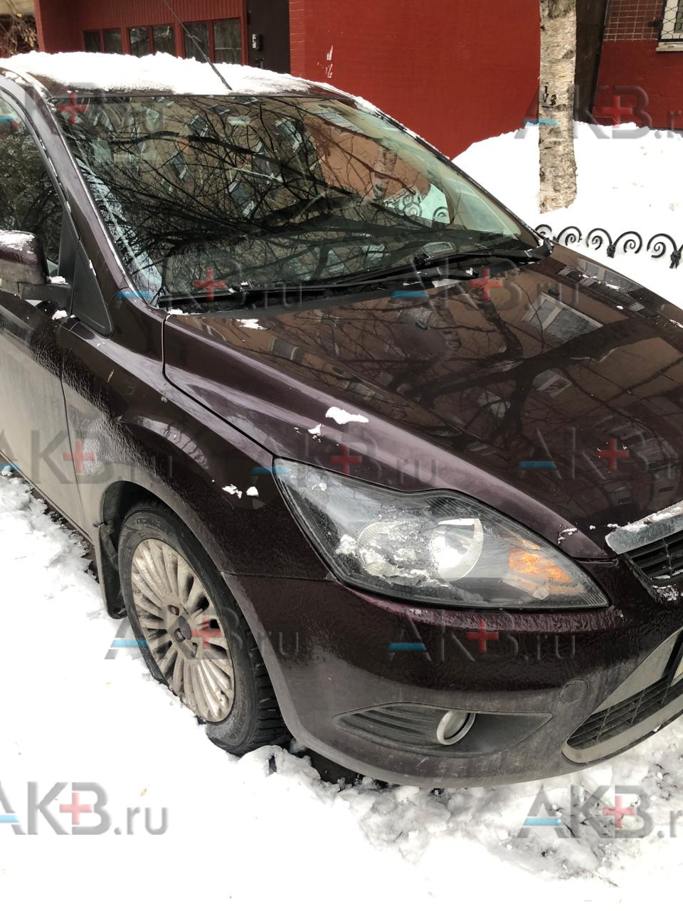 Замена аккумулятора на Ford Focus II 2005 - 2008 1.6 (115 л.с.)