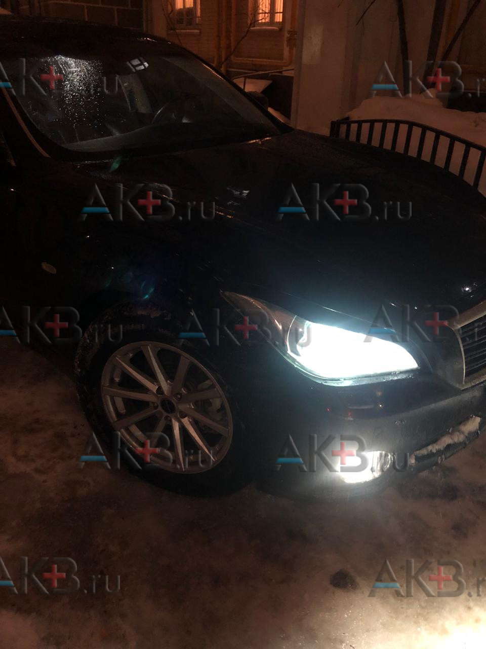 Замена аккумулятора на Infiniti M IV 2010 - 2014 M37 3.7 (333 л.с.)