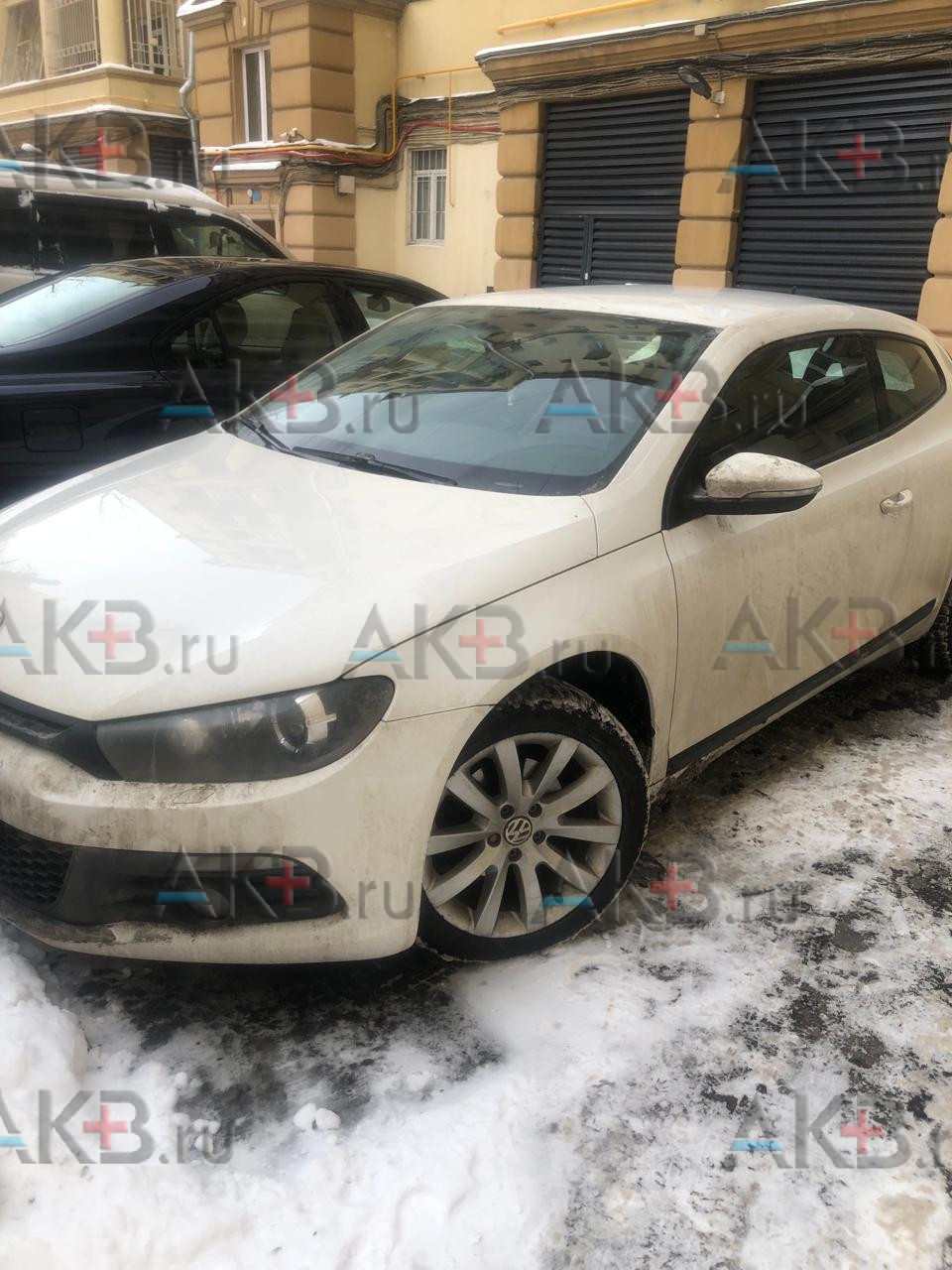 Замена аккумулятора на Volkswagen Scirocco III 2008 - 2014 1.4 (122 л.с.)