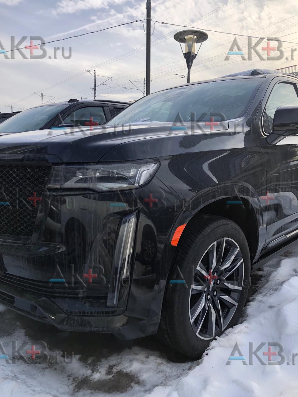 Замена аккумулятора на Cadillac Escalade V 2021 - н.в. 6.2 (420 л.с.)