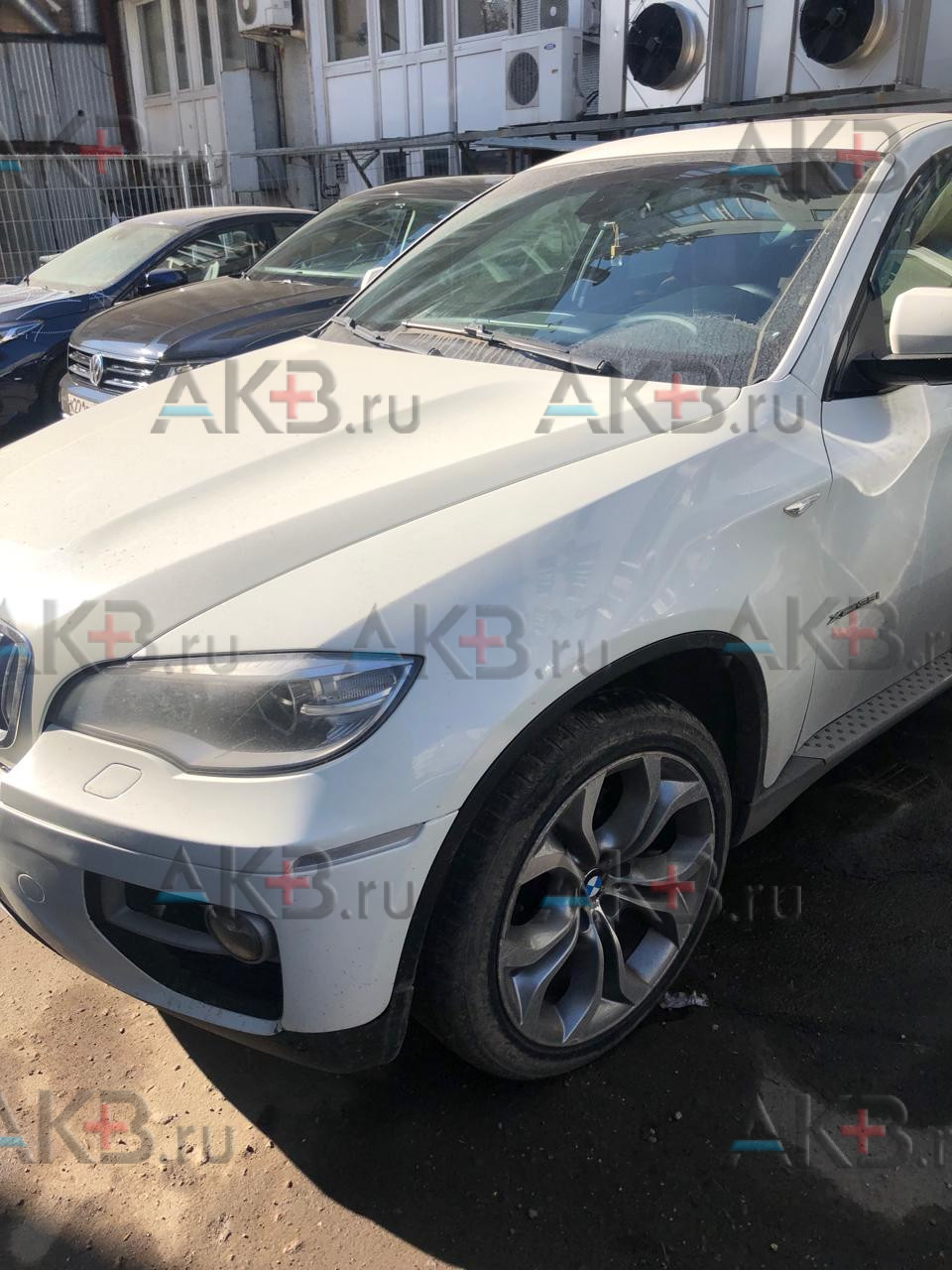 Замена аккумулятора на BMW X6 I (E71) Рестайлинг 2012 - 2014 35i 3.0 (306 л.с.)