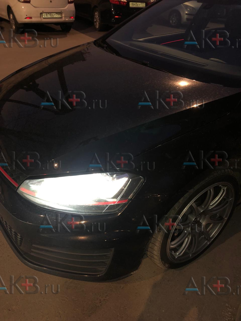 Замена аккумулятора на Volkswagen Golf GTI VII 2013 - 2017 2.0 (220 л.с.)