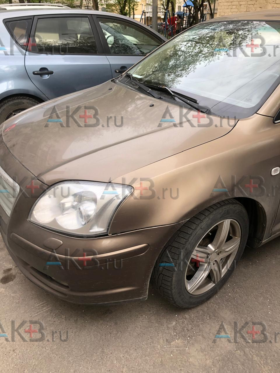 Замена аккумулятора на Toyota Avensis II 2003 - 2006 2.0 (147 л.с.)