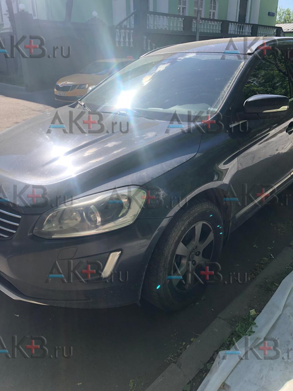 Замена аккумулятора на Volvo XC60 I Рестайлинг 2013 - 2017 2.0d (136 л.с.)