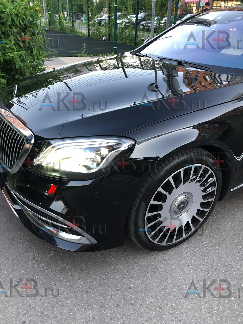 Замена аккумулятора на Mercedes-Benz Maybach S-klasse I (X222) Рестайлинг 2017 – н.в. 6.0 (530 л.с.)