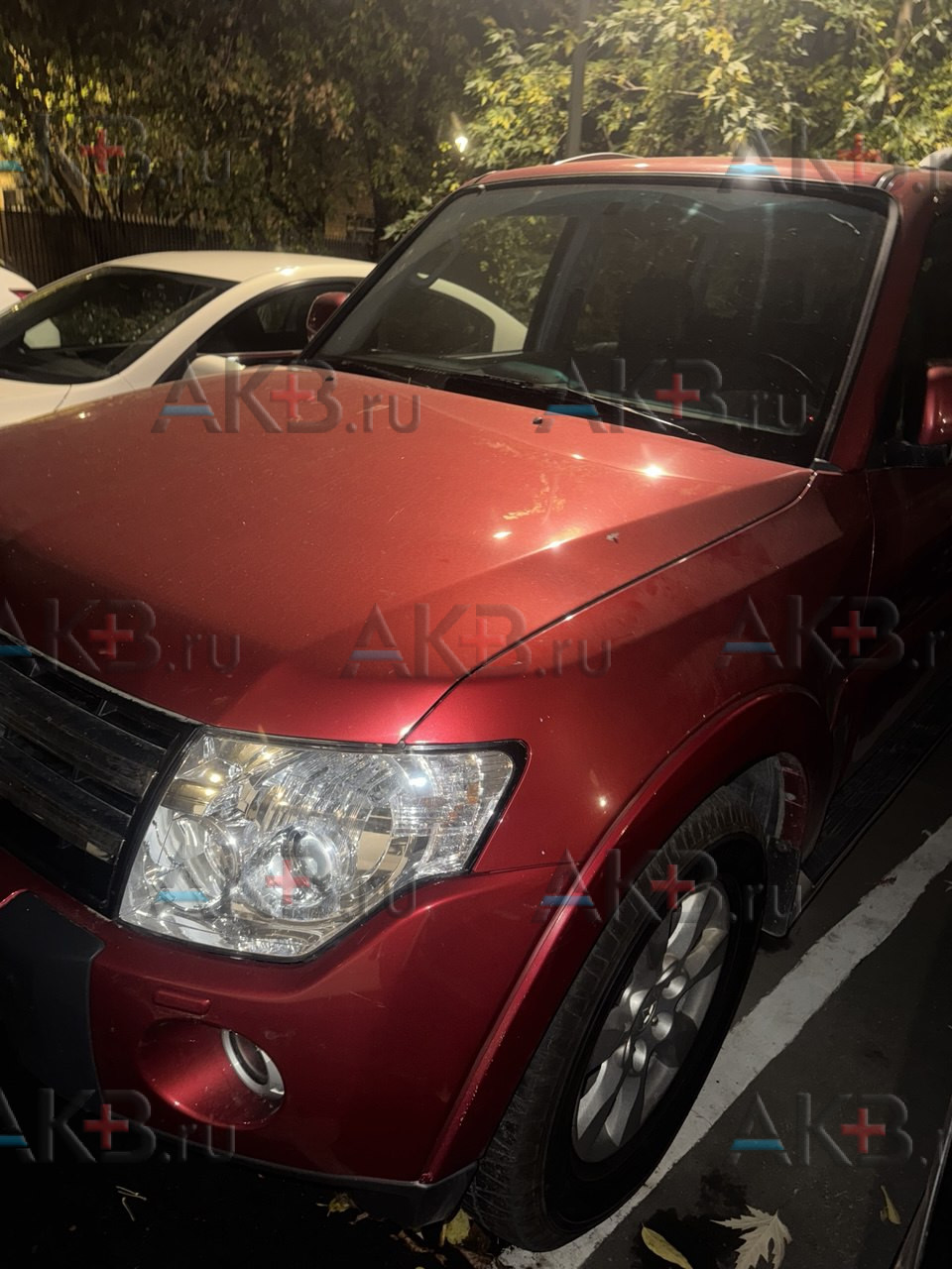 Замена аккумулятора на Mitsubishi Pajero IV 2006 - 2011 3.2d (190 л.с.)