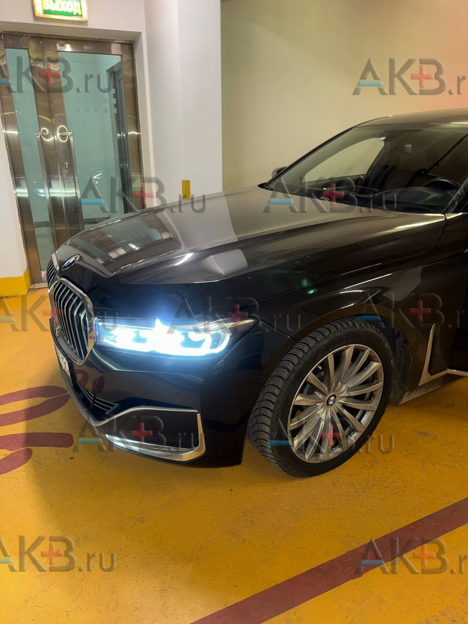 Замена аккумулятора на BMW 7er VI (G11/G12) Рестайлинг 2019 - 2022 3.0d (249 л.с) 730d