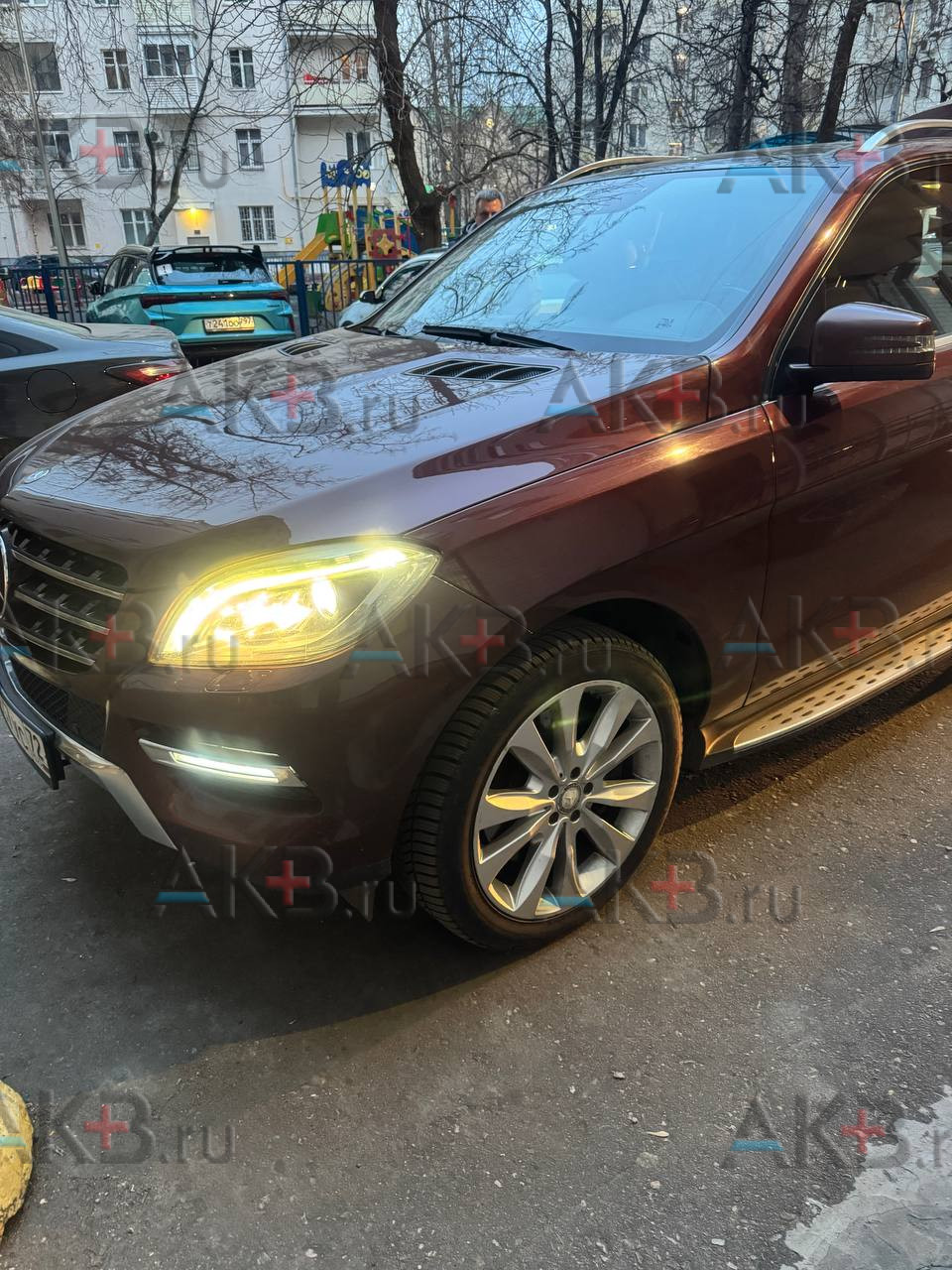 Замена аккумулятора на Mercedes-Benz M-klasse III (W166) 2011 - 2015 500 4.7 (408 л.с.)