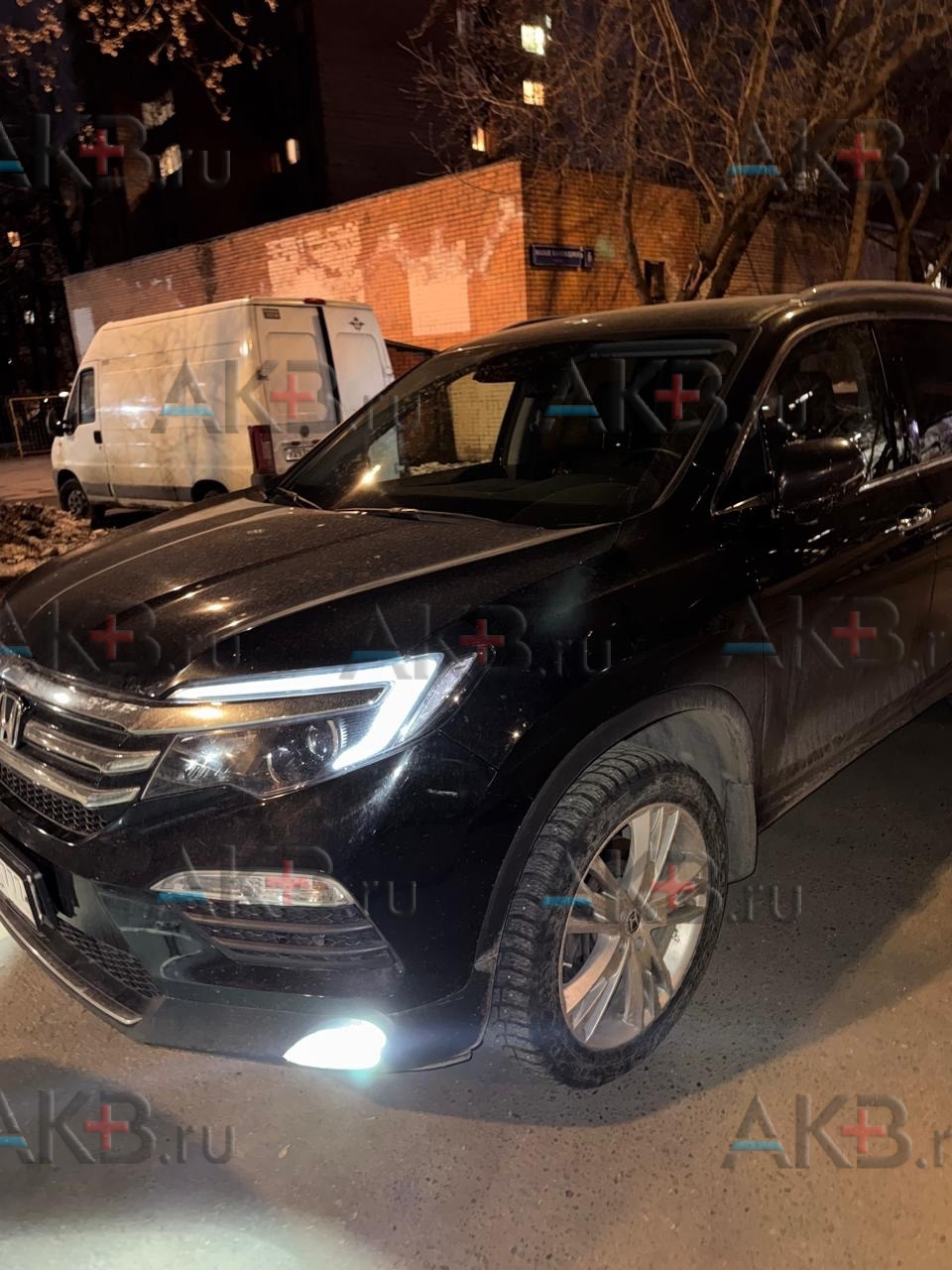 Замена аккумулятора на Honda Pilot III 2015 - 2018 3.0 (249 л.с.)