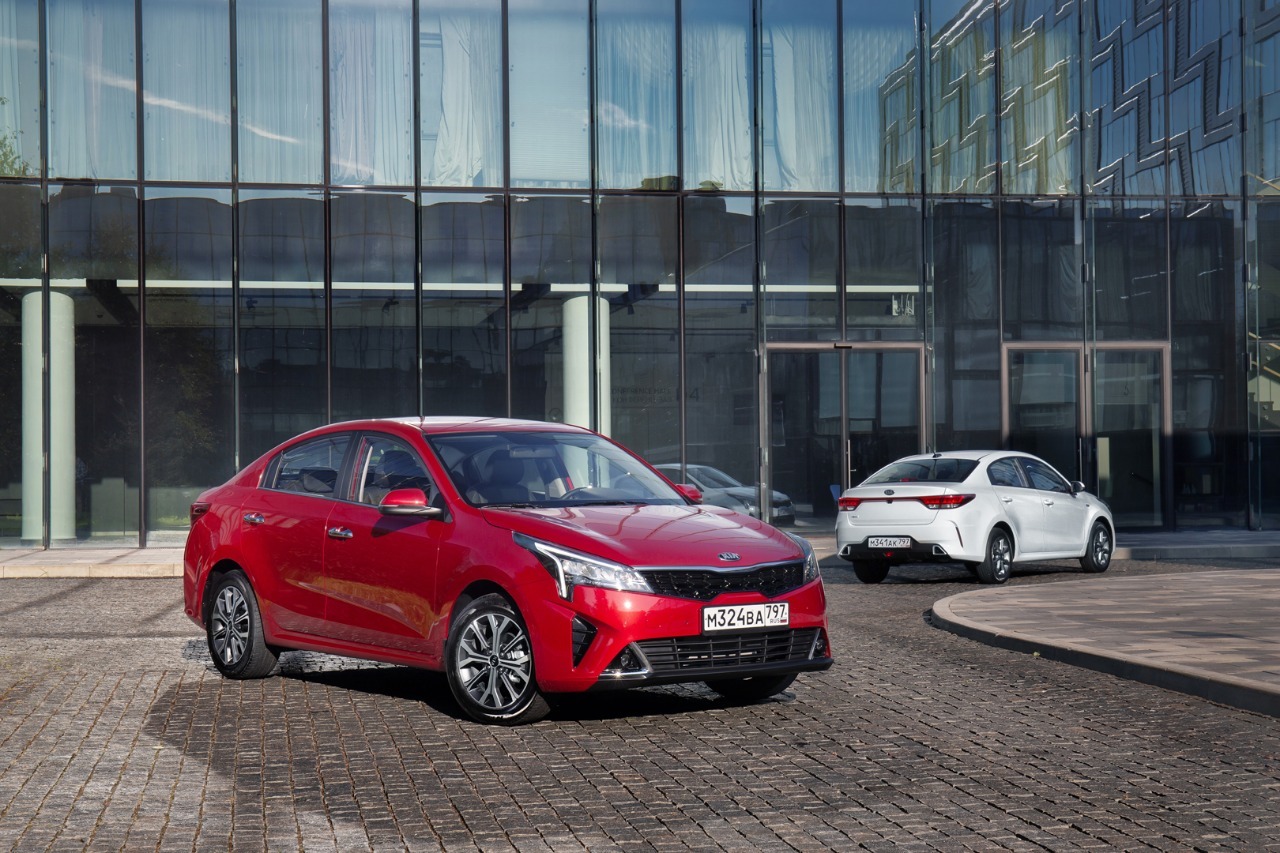 Kia Rio IV Рестайлинг  2020 - н.в X-Line 1.6 (123 л.с.)