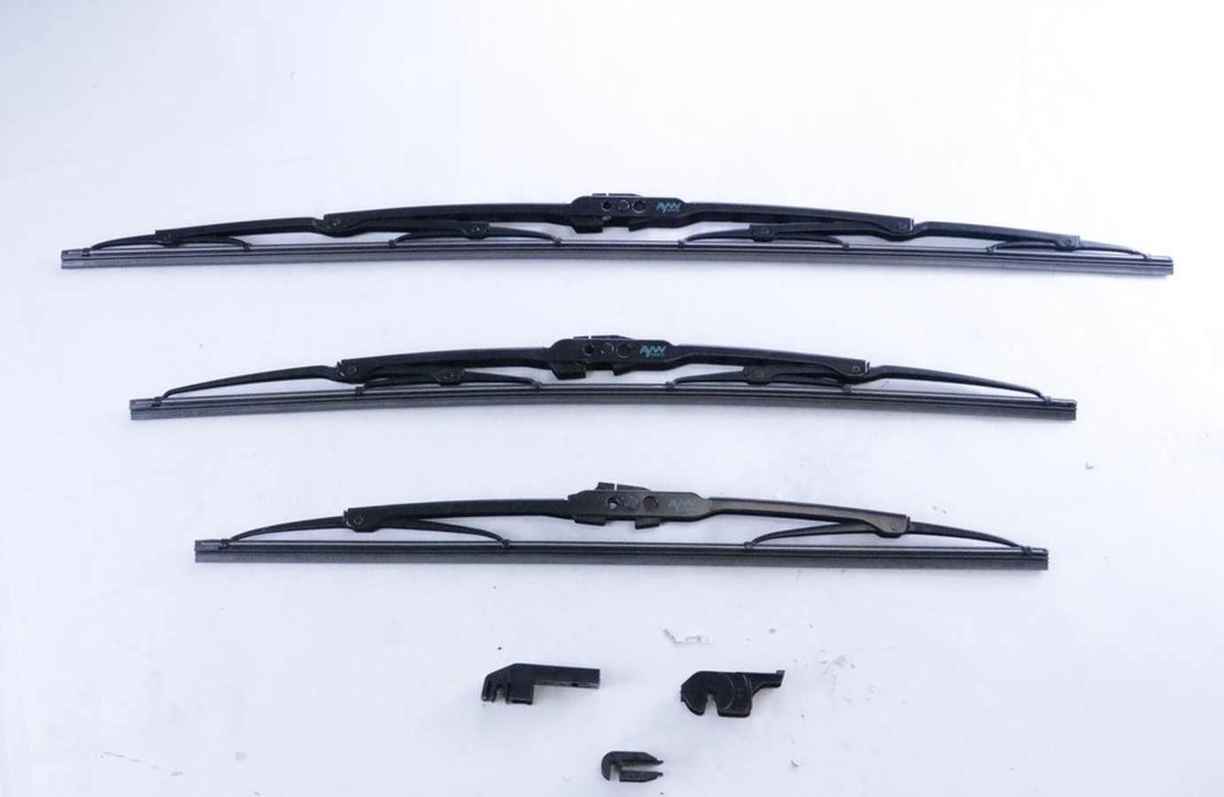 Щетки стеклоочистителя  Aywiparts 380мм/15 AW2010038 (каркасная)